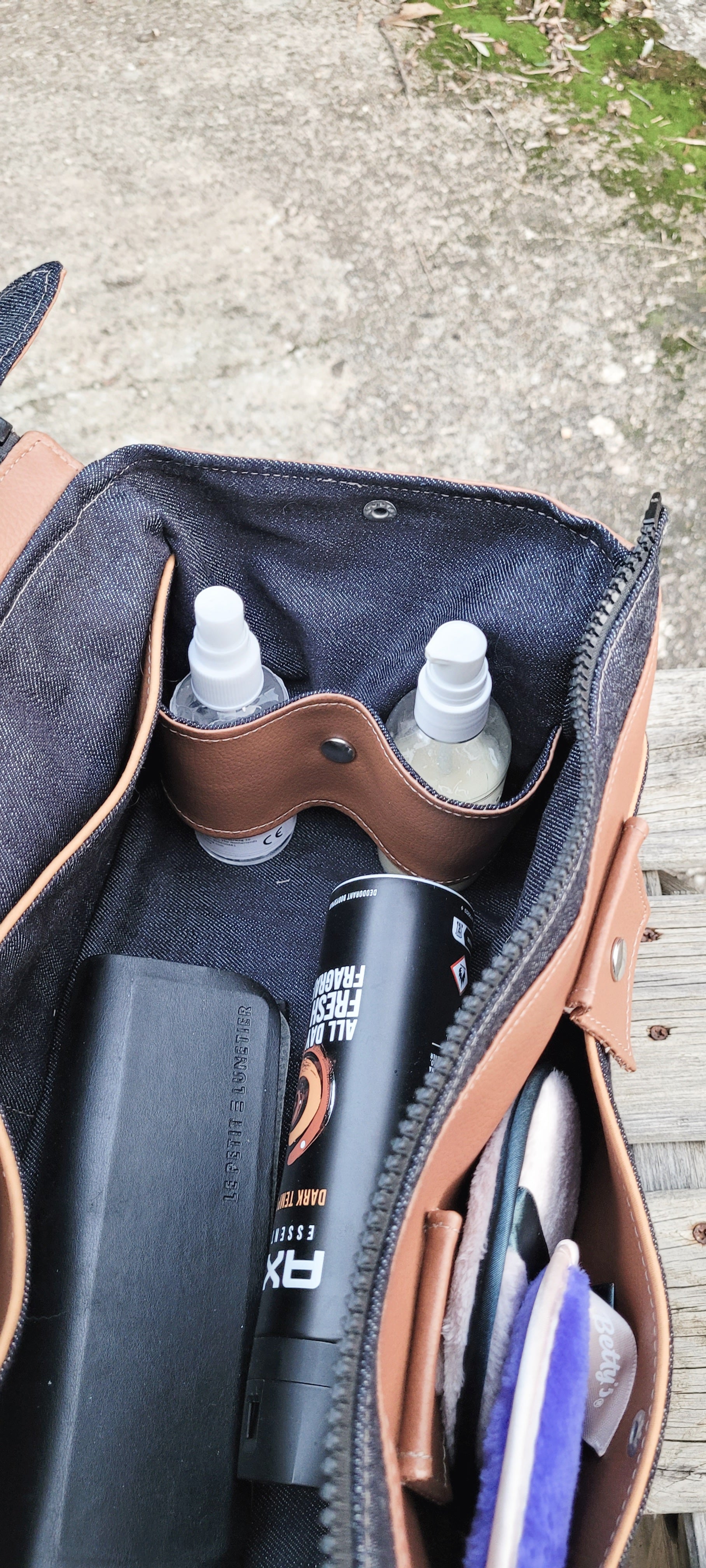 Trousse de toilette cousue main – Élégance & Praticité