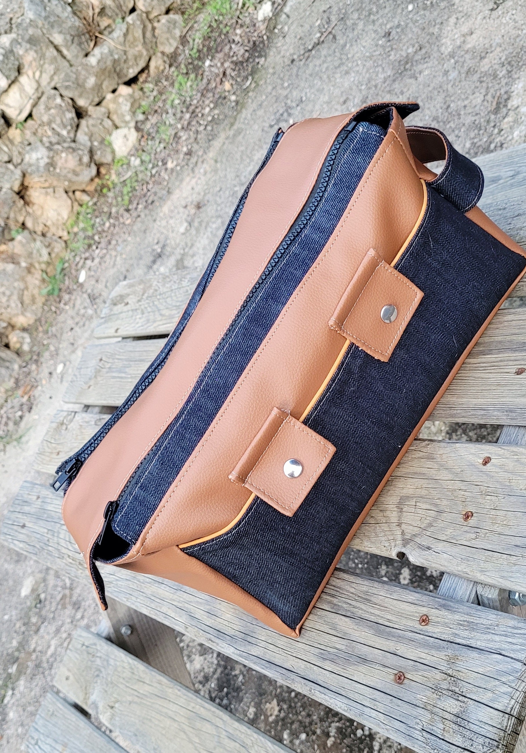 Trousse de toilette cousue main – Élégance & Praticité